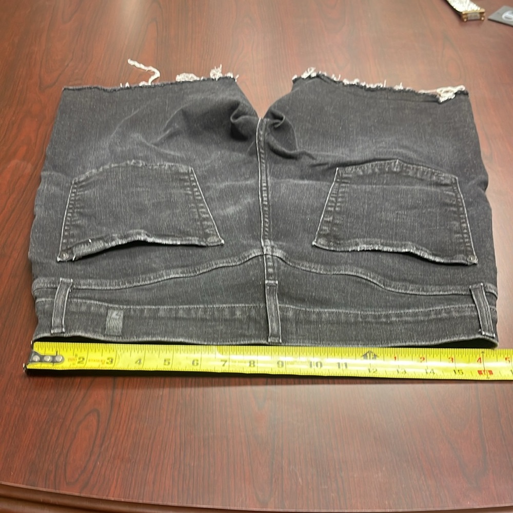 74% Cotton, 7 For All Mankind Short Jeans  some stretch, NWOT - Picture 10 of 11